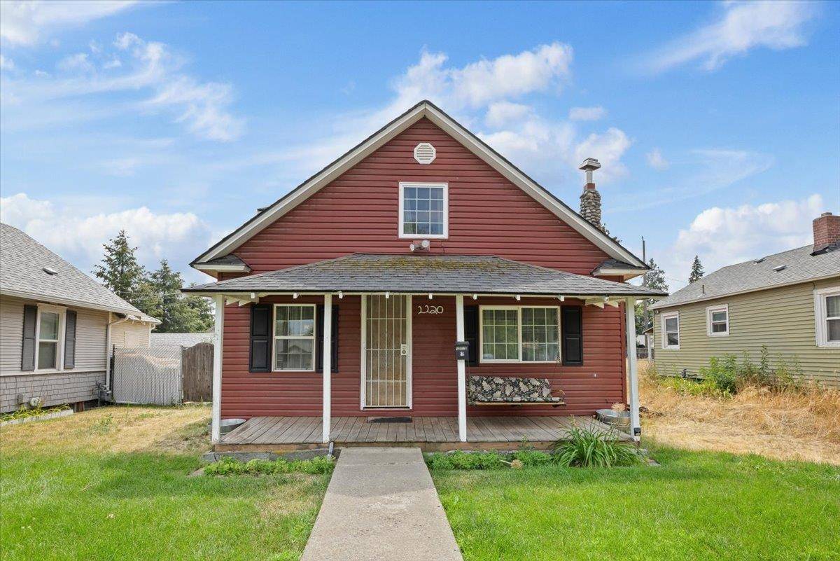 1120 E Sanson Ave, Spokane, WA 99207