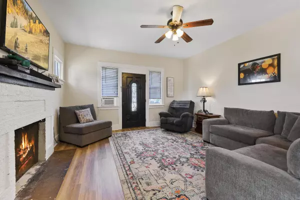 Chewelah, WA 99109,515 W Main Ave