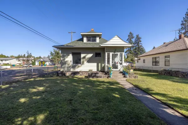 1320 W GRACE Ave, Spokane, WA 99205