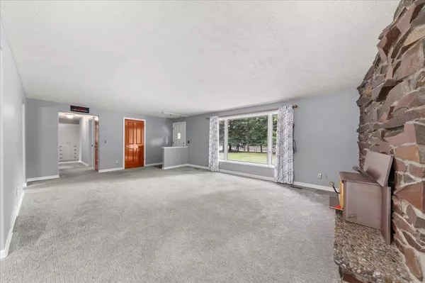 Chattaroy, WA 99003,27320 N Regal Rd