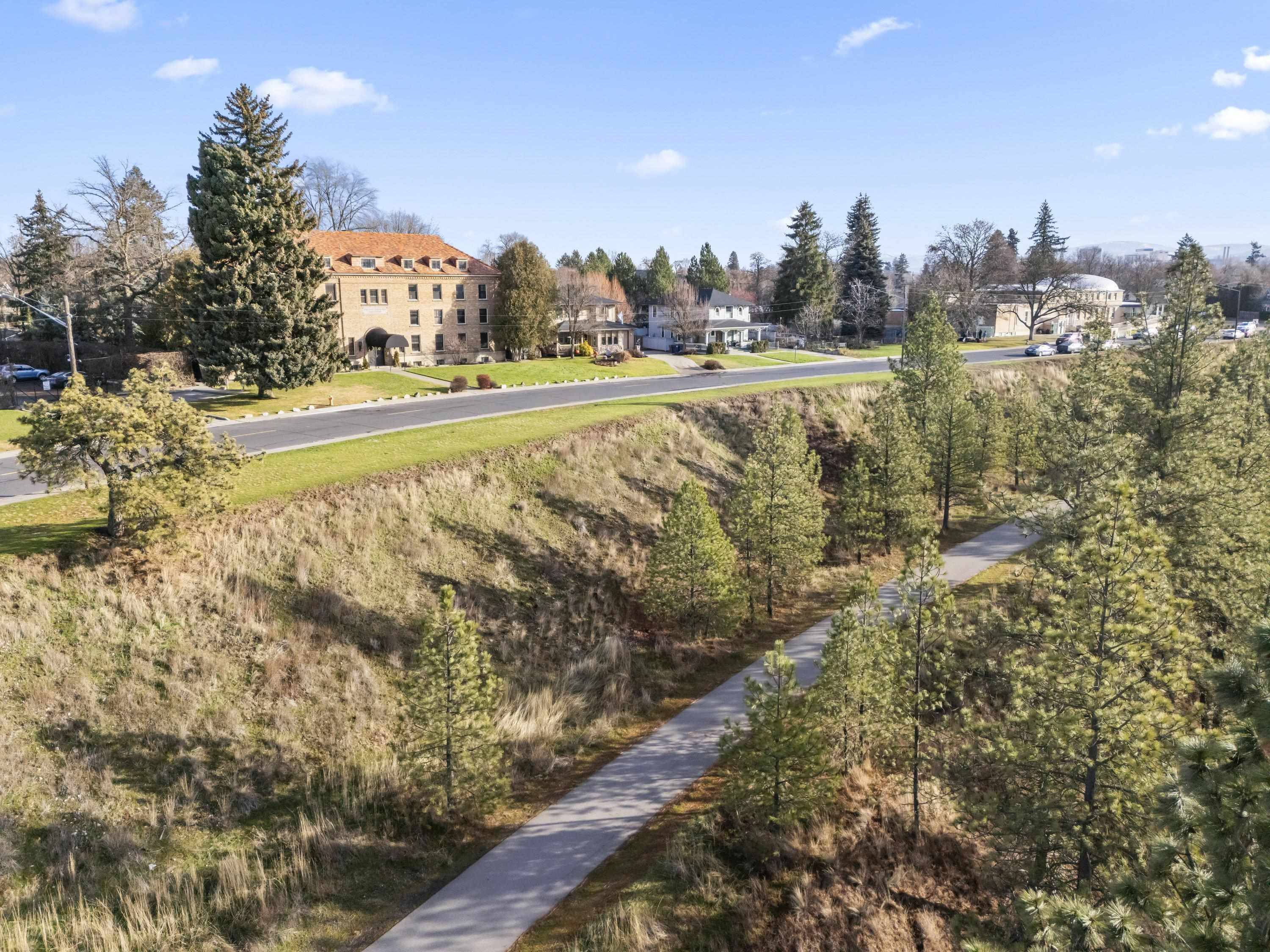 Spokane, WA 99201,852 N Summit Blvd #203