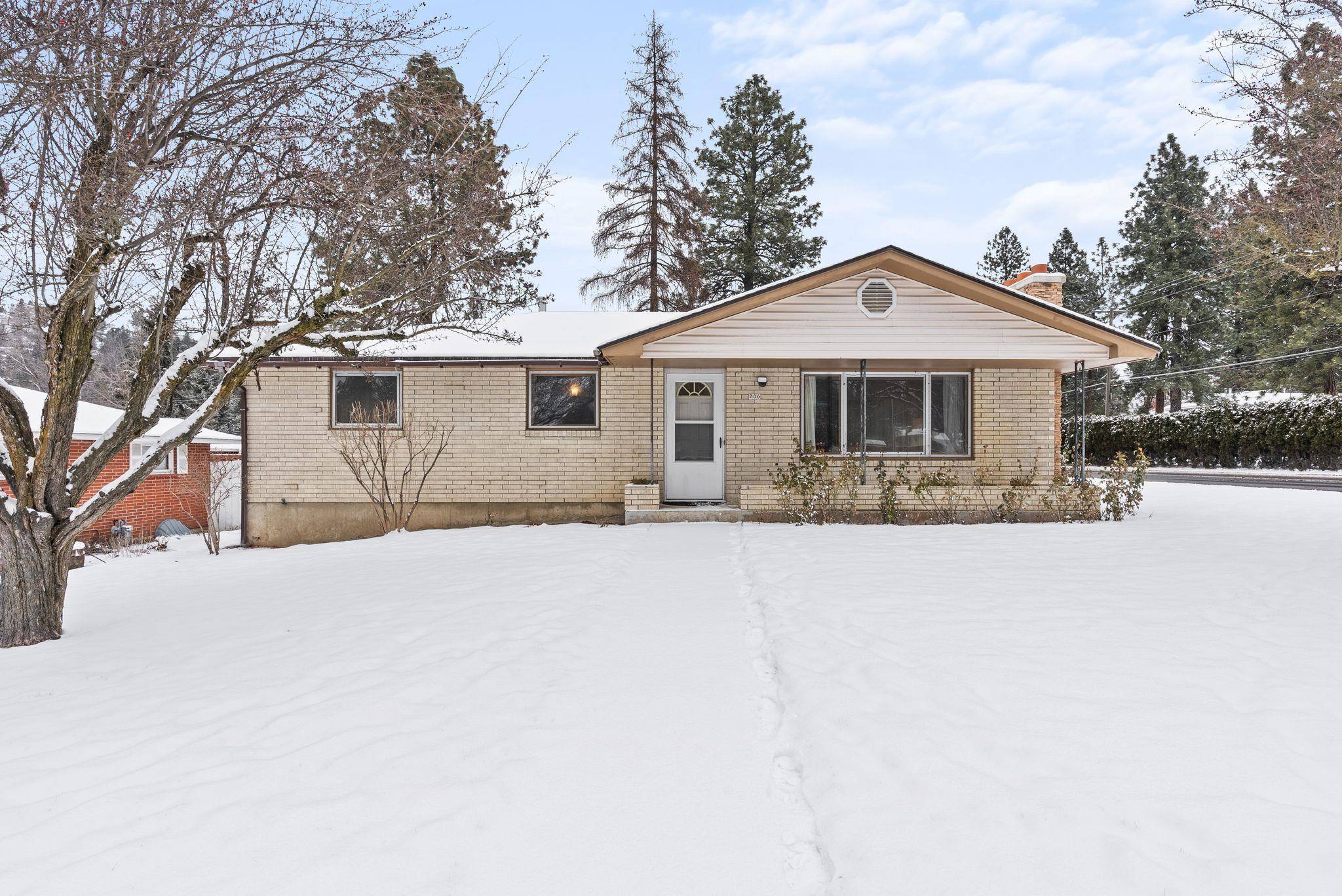 706 W Carolina WAY, Spokane, WA 99208