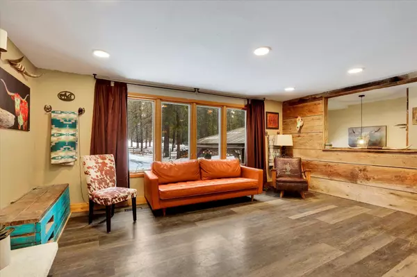 Chattaroy, WA 99003,27714 N Bear Lake Rd