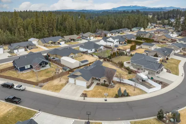 Mead, WA 99021-7012,2627 E Pineglen Ave