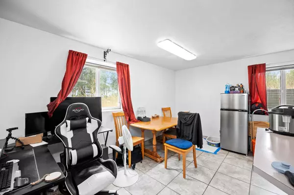 Chattaroy, WA 99003,32626 N Newport Hwy