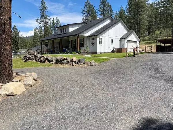 Nine Mile Falls, WA 99026,6479 Fir Drive Way