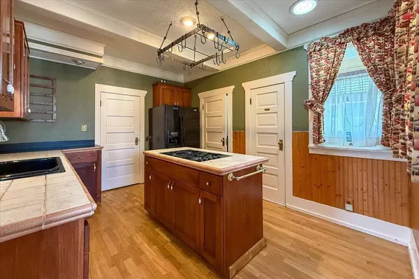 Spokane, WA 99205,1204 W York Ave