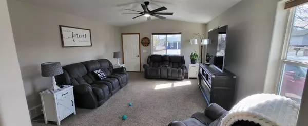 Millwood, WA 99212,3015 N Hutchinson Rd