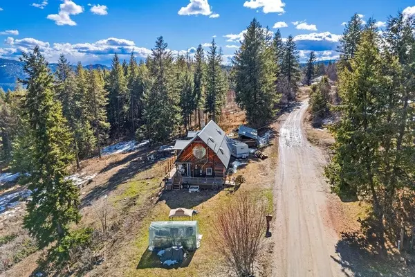 Kettle Falls, WA 99141-0000,3599 Hill Loop Rd