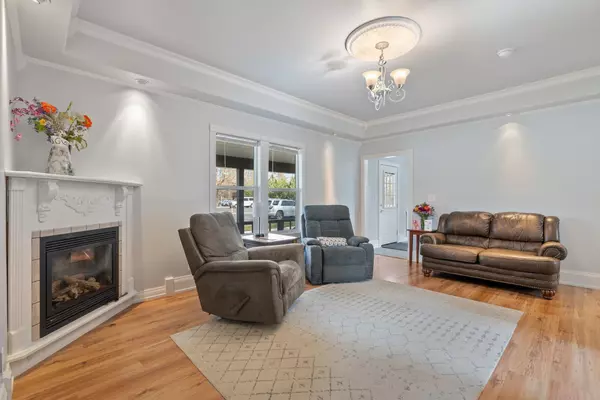 Cheney, WA 99004,223 7TH St