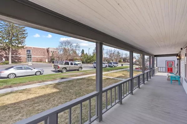 Cheney, WA 99004,223 7TH St