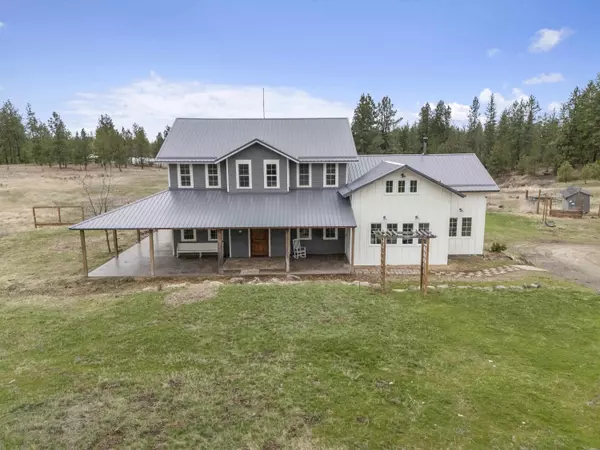 Nine Mile Falls, WA 99026,14323 W Pine Bluff Rd