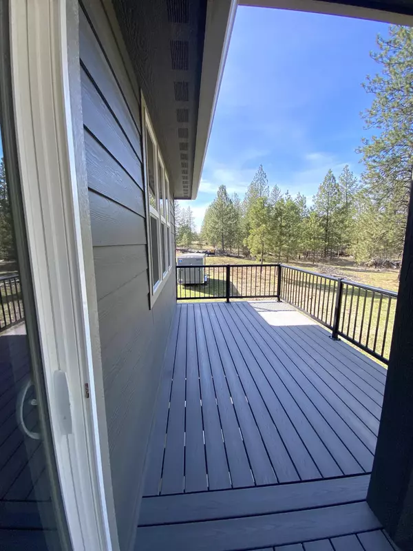 Nine Mile Falls, WA 99026,5608 Jergens Rd