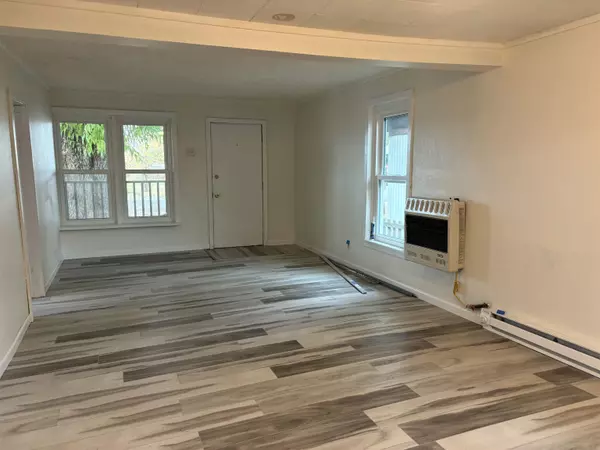 Cusick, WA 99119,109 2nd Ave