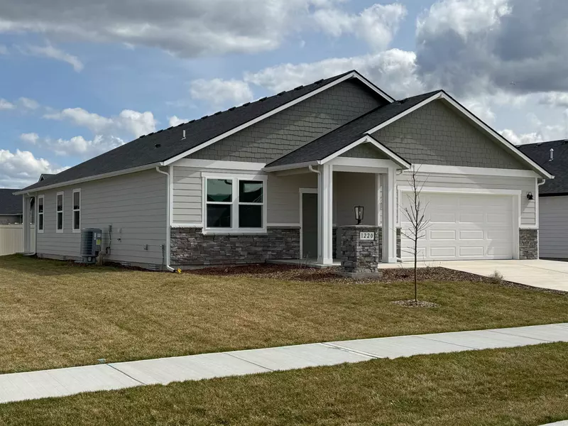 1220 N High Desert Dr, Deer Park, WA 99006