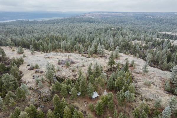 19647 N Mathias Ln, Nine Mile Falls, WA 99026