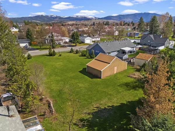 Spokane Valley, WA 99016,24xx N Long Rd