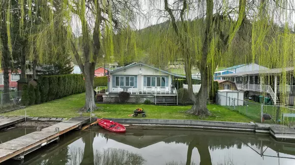 Nine Mile Falls, WA 99026,6711 Heron WAY