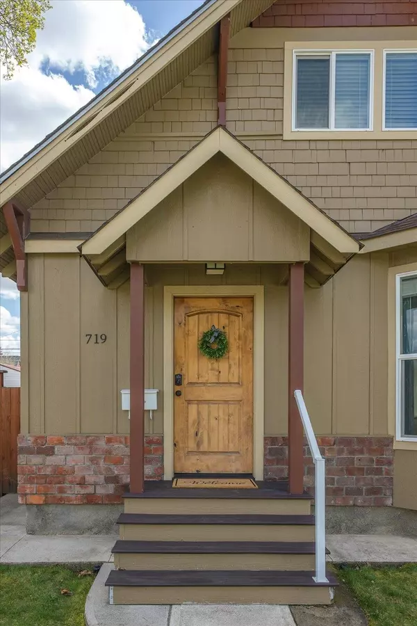 Spokane, WA 99205,719 W Knox Ave