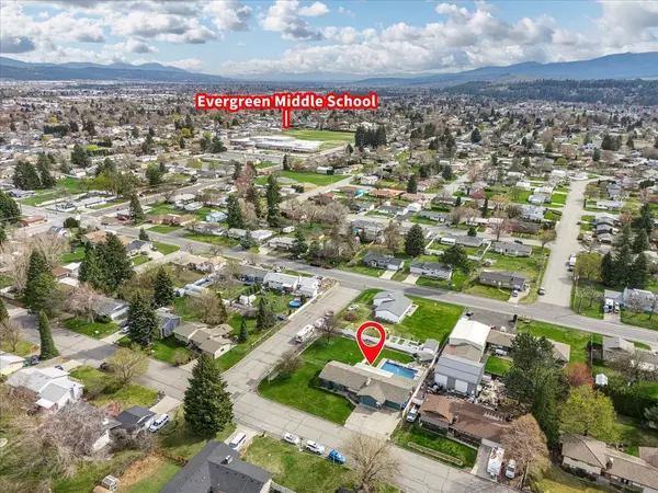 Spokane, WA 99216,1805 S Davis Rd