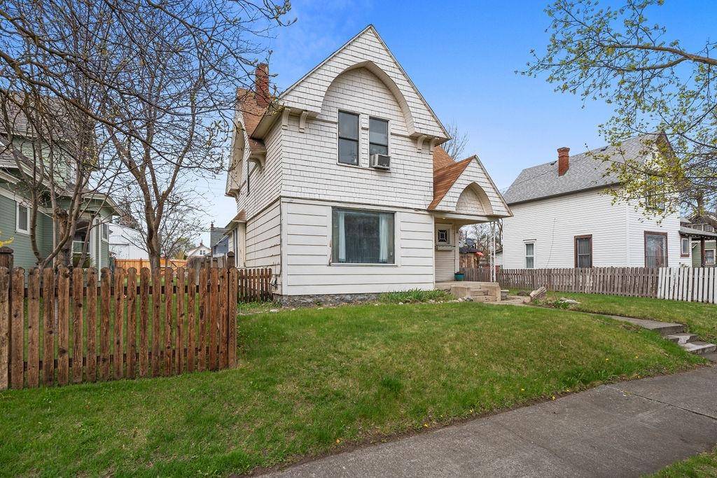 Spokane, WA 99207,923 E Baldwin Ave