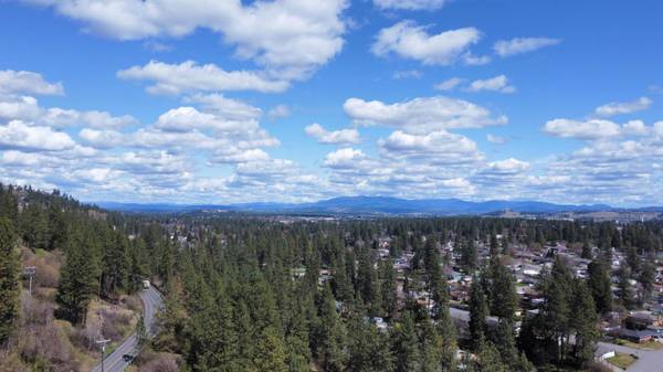 7520 N CEDAR Rd, Spokane, WA 99208