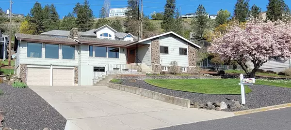 8523 N Northview Rd, Spokane, WA 99208