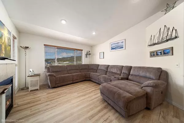 Otis Orchards, WA 99027,4411 N Campbell Rd