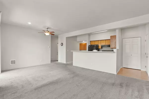 Liberty Lake, WA 99019,22855 E Country Vista Dr ##282