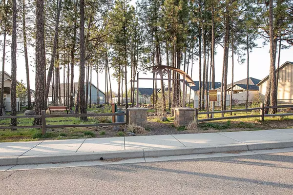 Spokane, WA 99224,911 W SIENA PEAK Dr