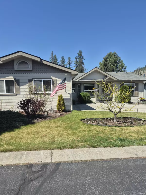4412 S Sunny Creek Cir, Spokane, WA 99223
