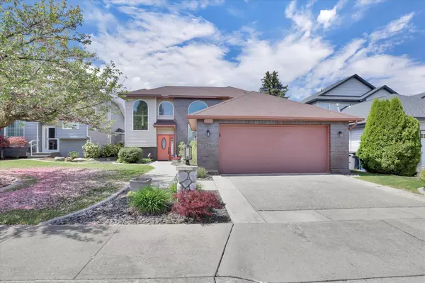 701 N Willow Crest Ln, Spokane Valley, WA 99216