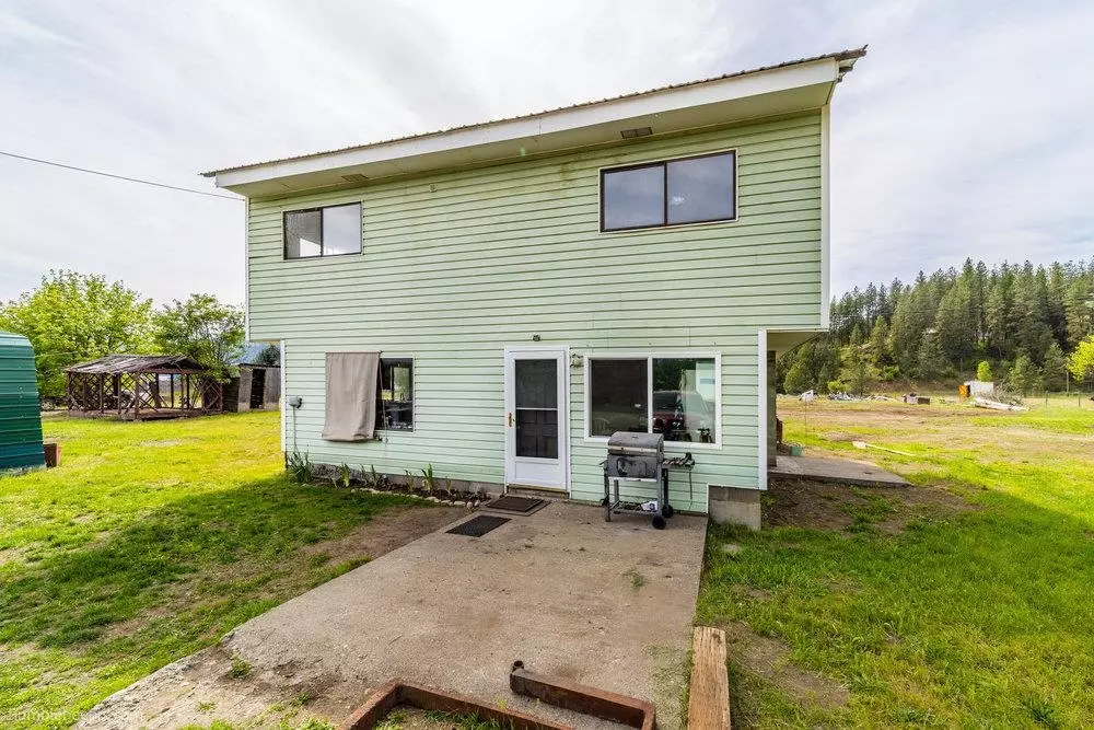 Chewelah, WA 99109,2243 Tyra Dr