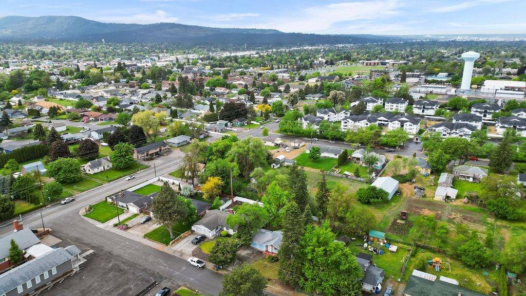 Spokane Valley, WA 99216,823 N WOODLAWN Rd