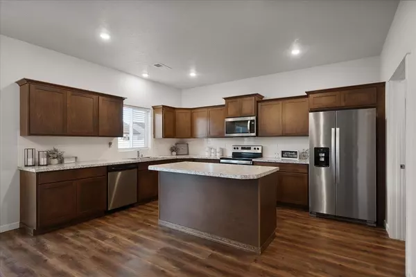 Cheney, WA 99004,10415 W Salmonberry Rd