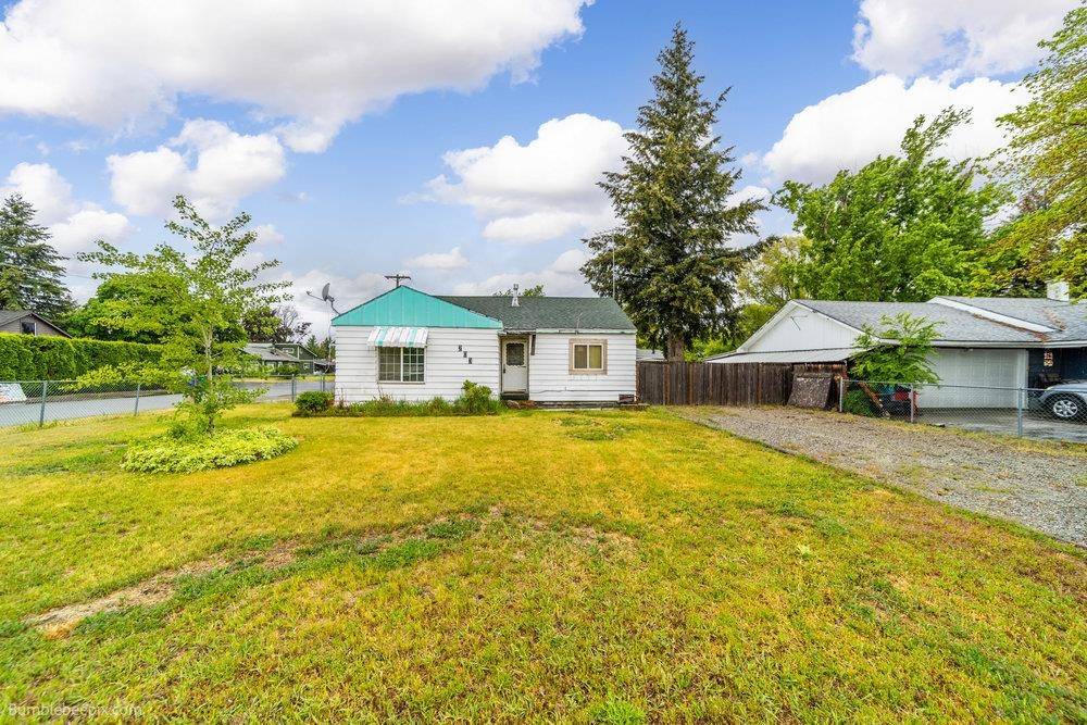 203 N McDonald Rd, Spokane, WA 99216