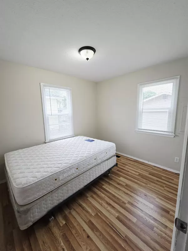 Spokane, WA 99207,1304 E Hoffman Ave