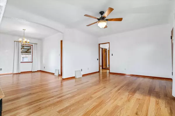 Spokane, WA 99207,2303 E Illinois Ave