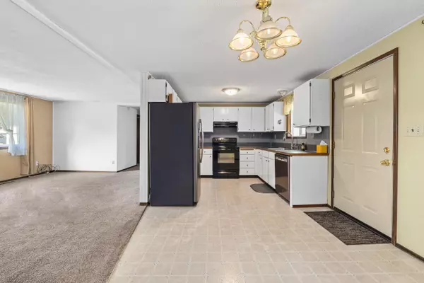 Chewelah, WA 99109,505 W Court Ave