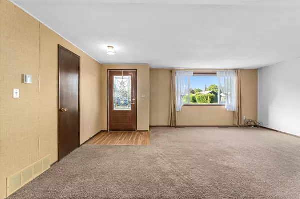 Chewelah, WA 99109,505 W Court Ave