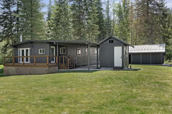 1312 Stanley Dr, Newport, WA 99156