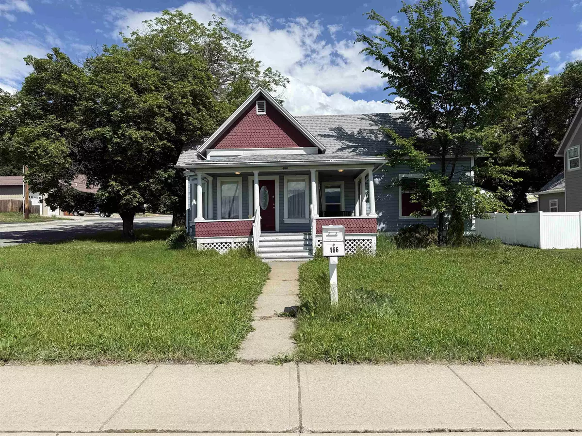 Colville, WA 99114,466 N Oak St