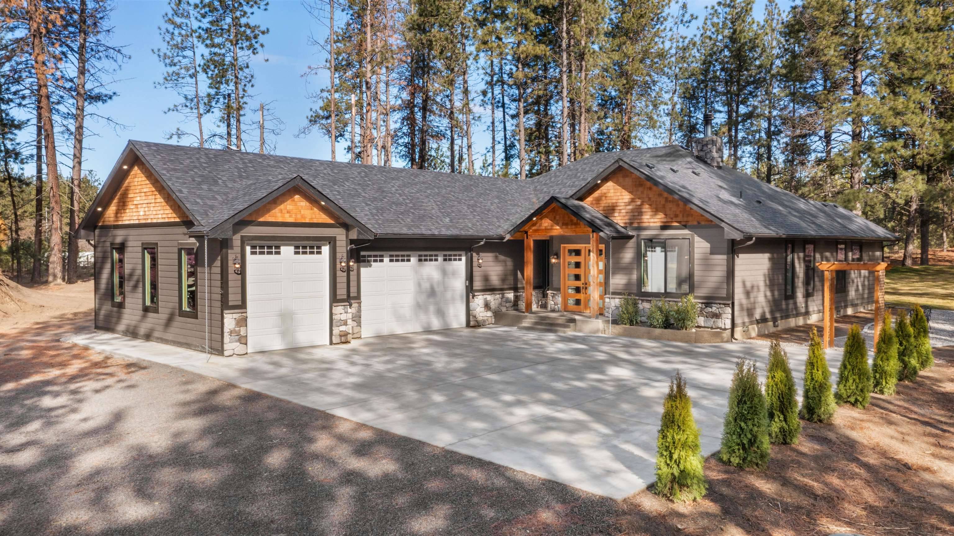 7617 S Cedar Rd, Spokane, WA 99224