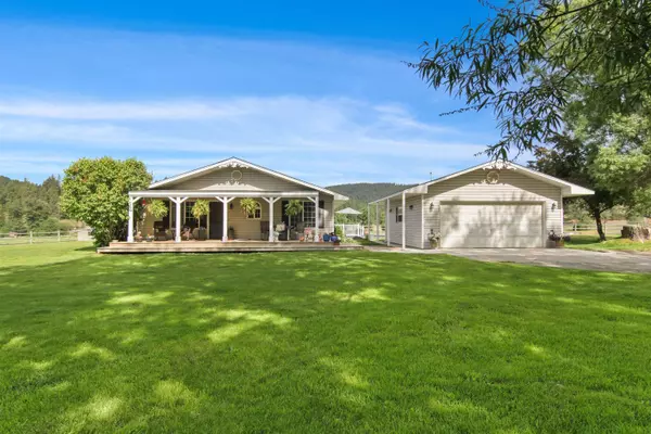 20201 E Lincoln Rd, Otis Orchards, WA 99027