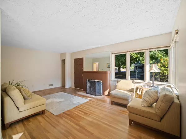 Spokane, WA 99203,904 E 40th Ave