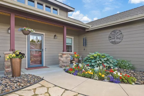 Deer Park, WA 99006,1002 N High Desert Dr