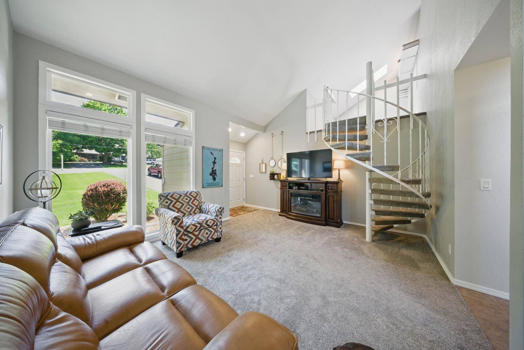 Spokane, WA 99223,6002 S Yale Rd