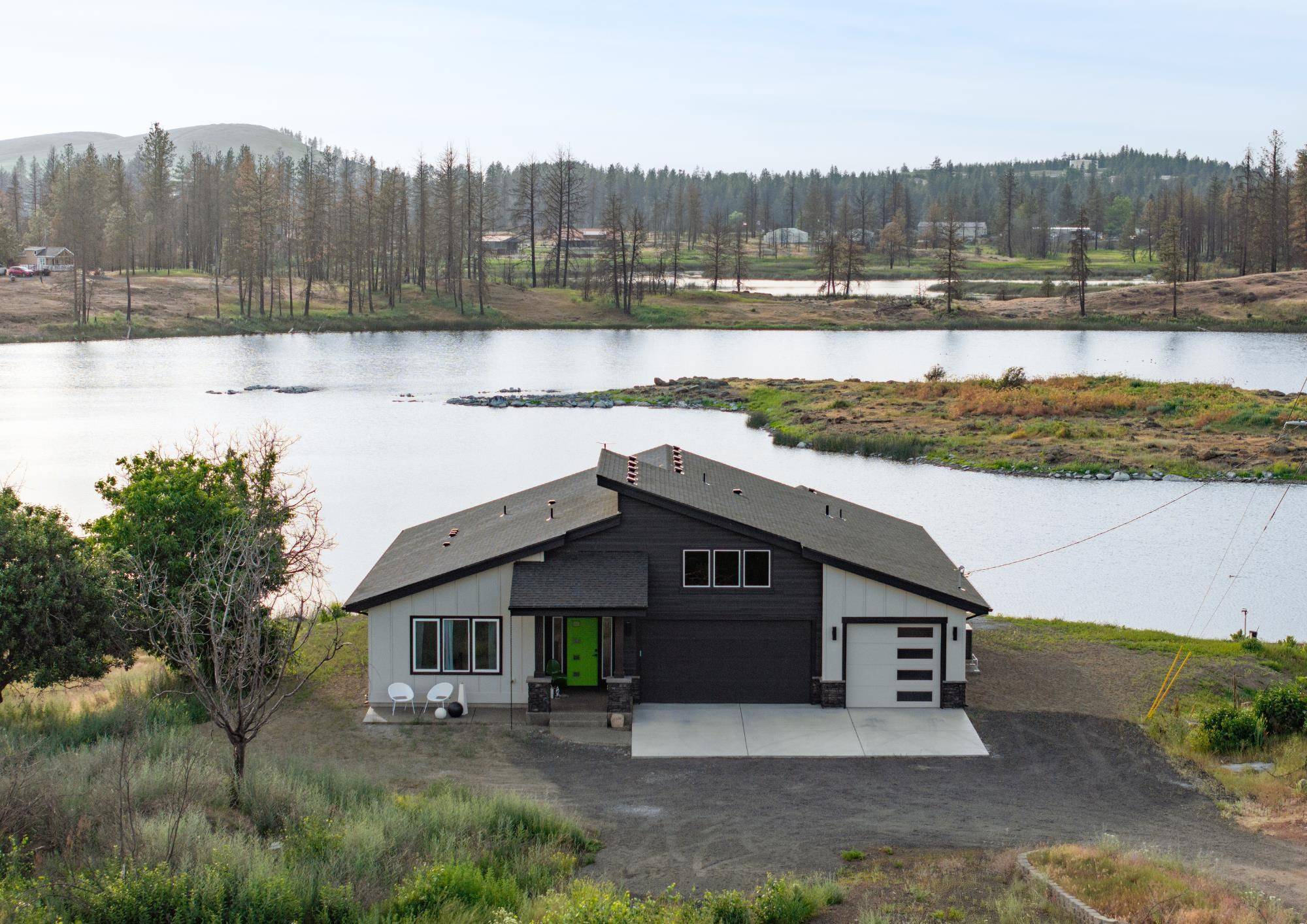 10526 S Medical Lake Rd, Medical Lake, WA 99022