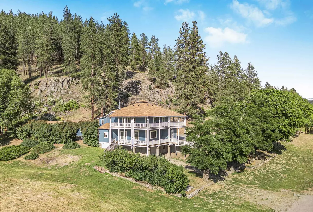 Chewelah, WA 99109,1733 S Hwy 395 Hwy