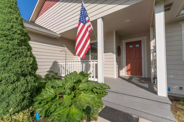 1118 N COUNTRY CLUB Dr, Deer Park, WA 99006